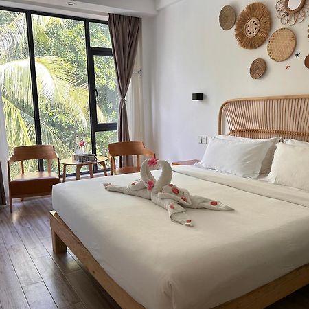 Fun Hotel Panglao Exterior foto